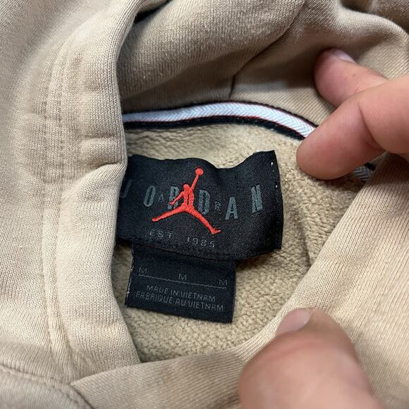 Nike Jordan Essentials Fleece Pullover Hoodie Hemp Tan Men’s Medium DA9818-245 - Picture 7 of 10